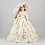 1048 1543 DOLL
